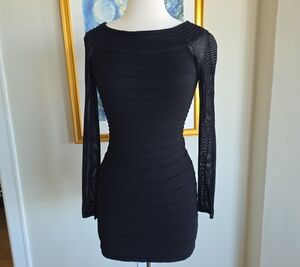 💙Forever 21 Black Long-Sleeve Ribbed Sheer-Sleeve Bodycon Dress
